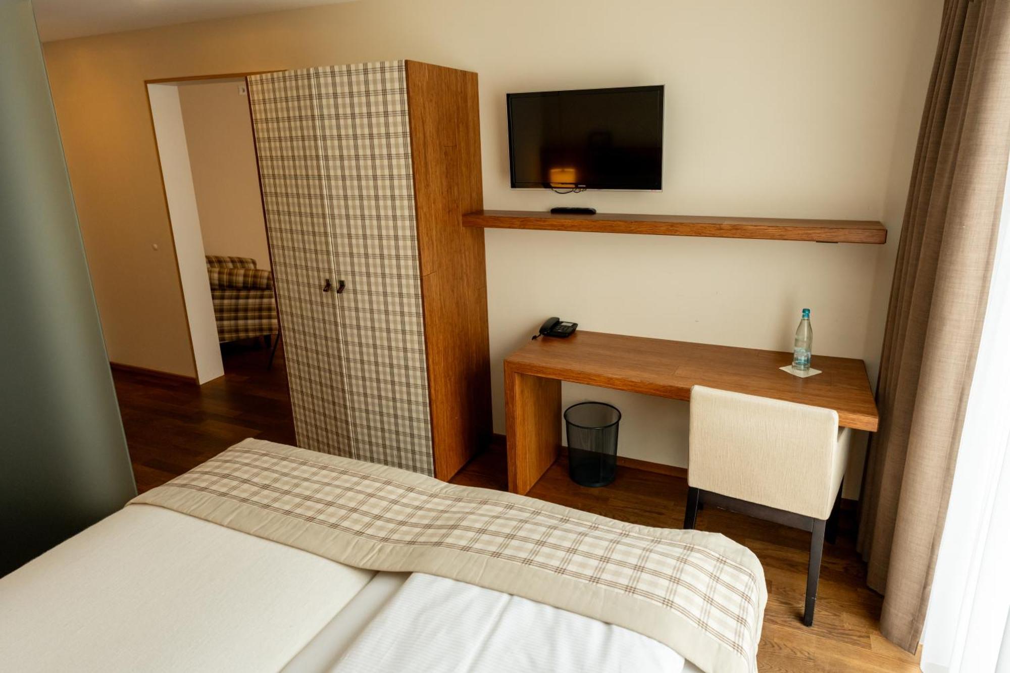 Restaurant Hotel Zum Storchen Waldkirch Extérieur photo