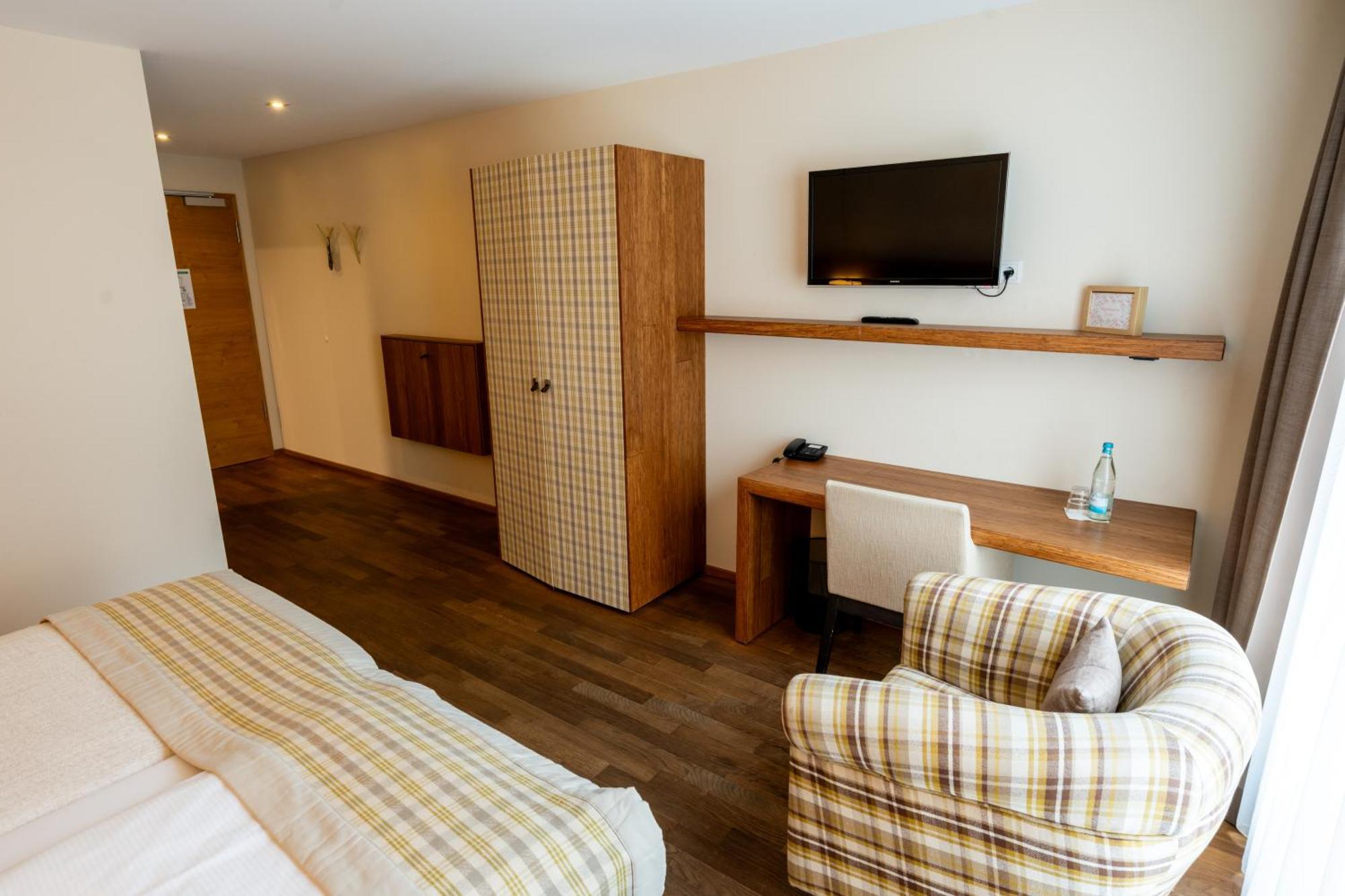 Restaurant Hotel Zum Storchen Waldkirch Extérieur photo