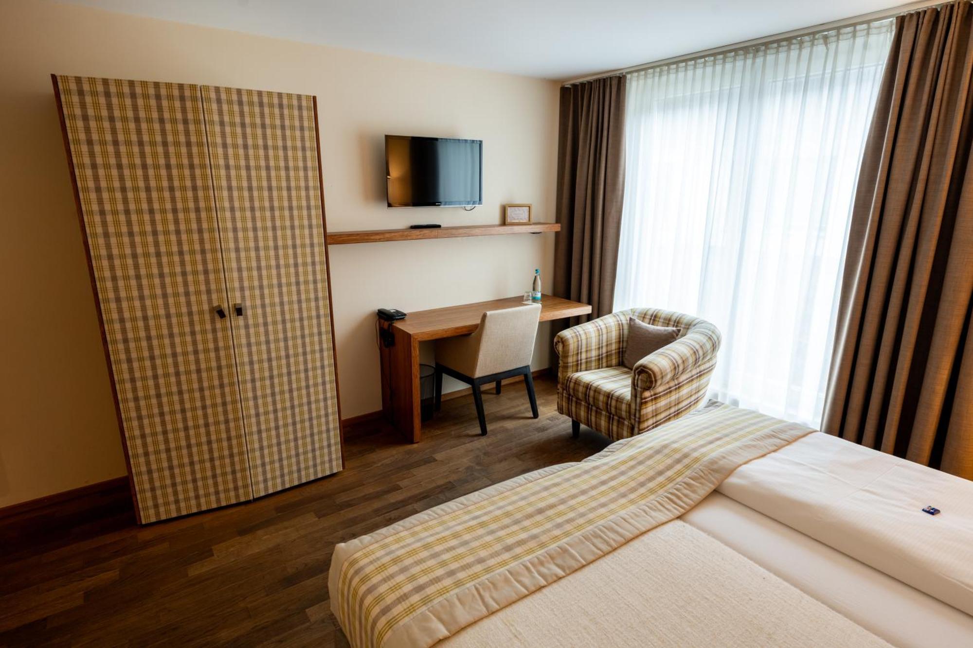 Restaurant Hotel Zum Storchen Waldkirch Extérieur photo